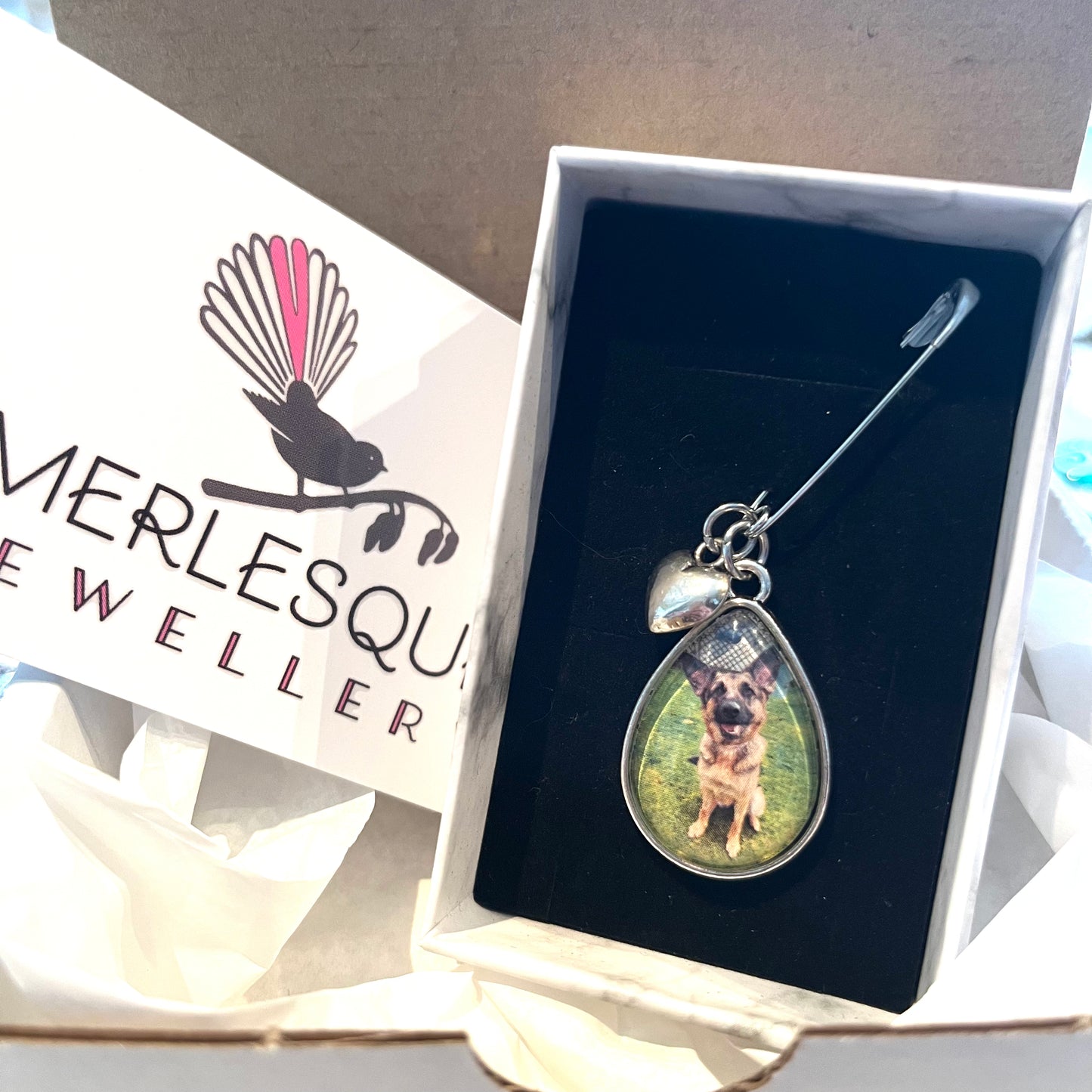 TEARDROP PHOTO BOUQUET CHARM