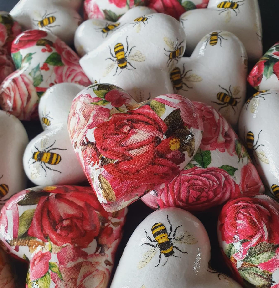 BEE-UTIFUL GIFT BOX