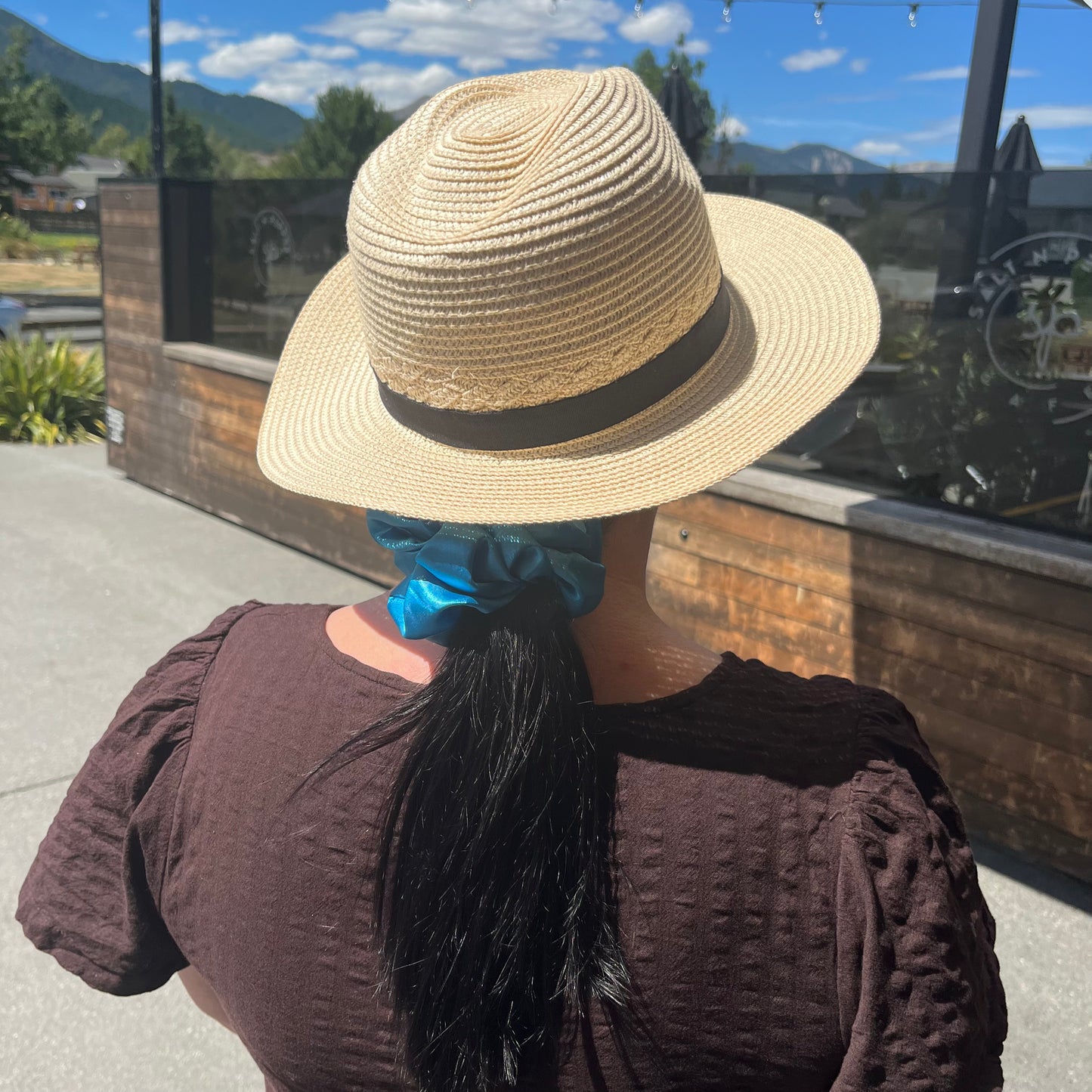 TURQUOISE SCRUNCHIE