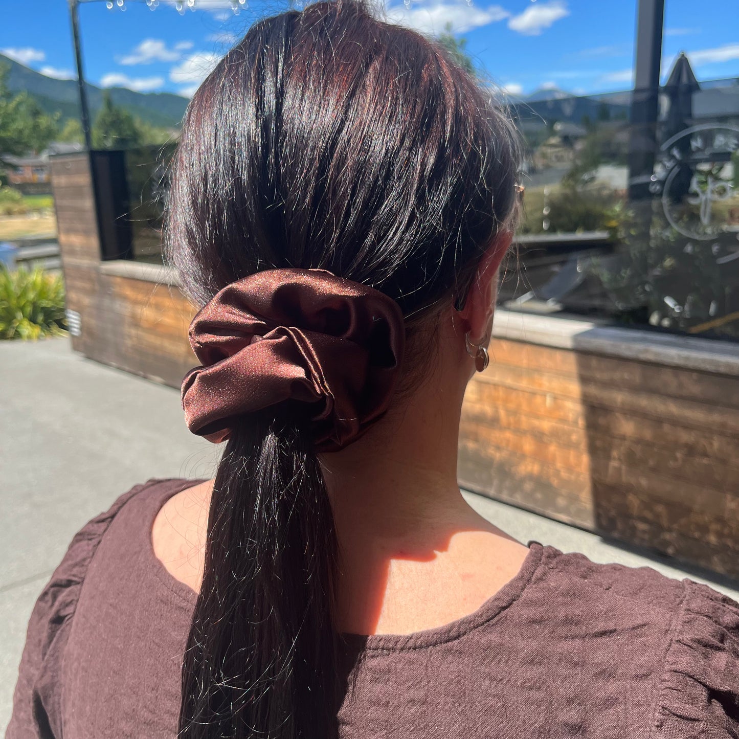 BROWN SCRUNCHIE