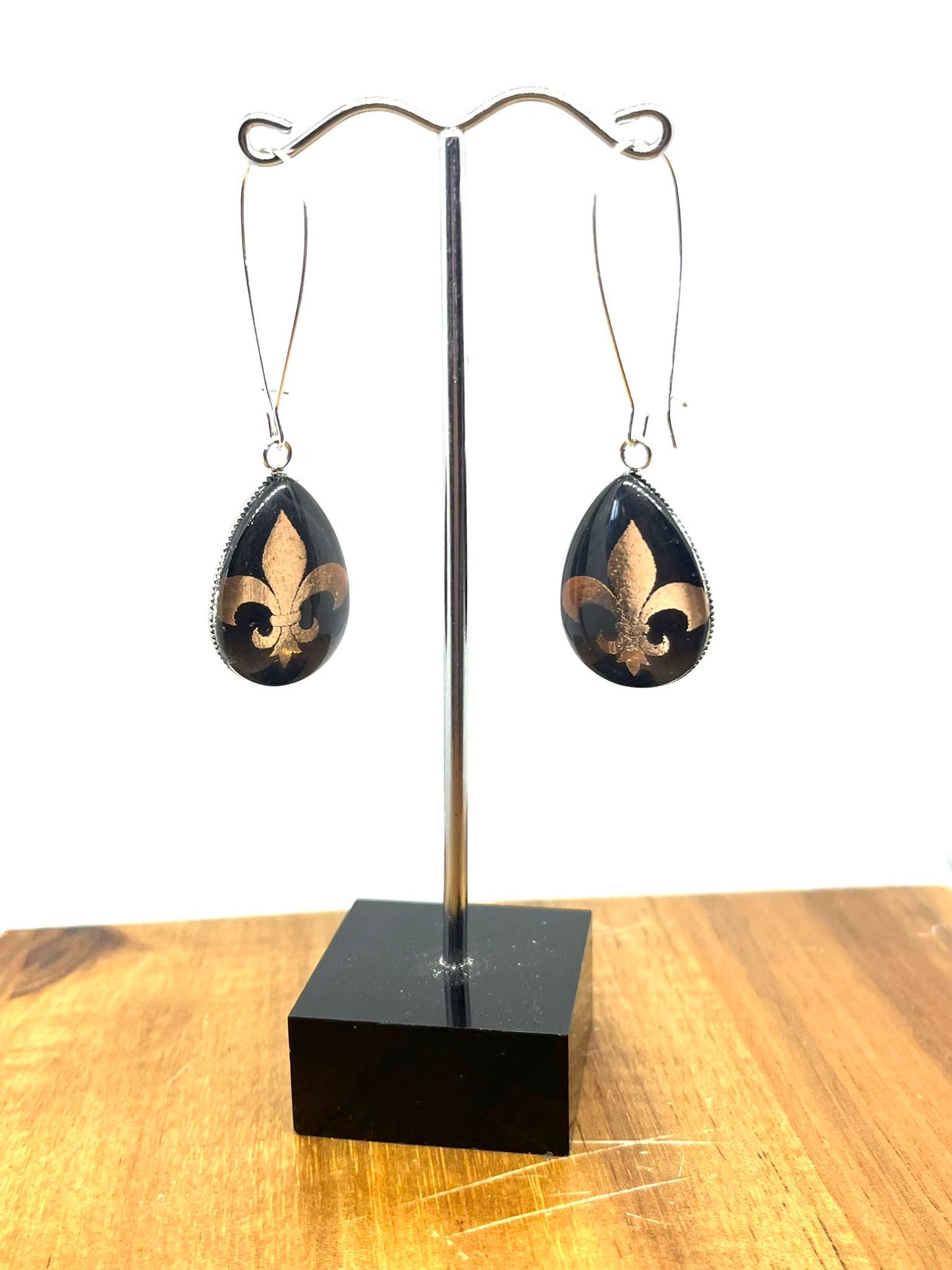 ROSE GOLD FLEURDELIS TEARDROP EARRINGS