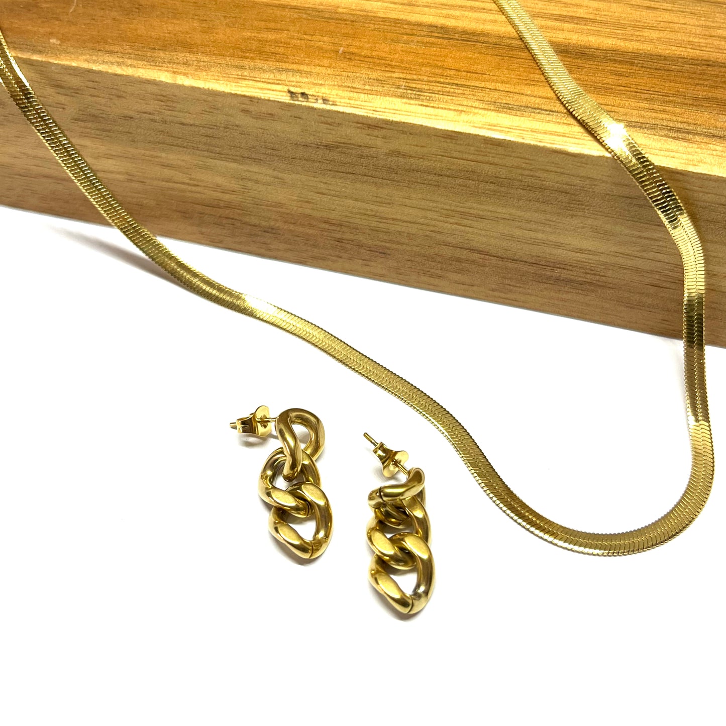 GOLD CHAIN EARRINGS