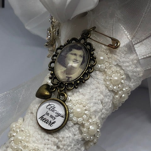 Bronze antique setting wedding bouquet photo charm with a small heart and always in heart in a small glass dome segment