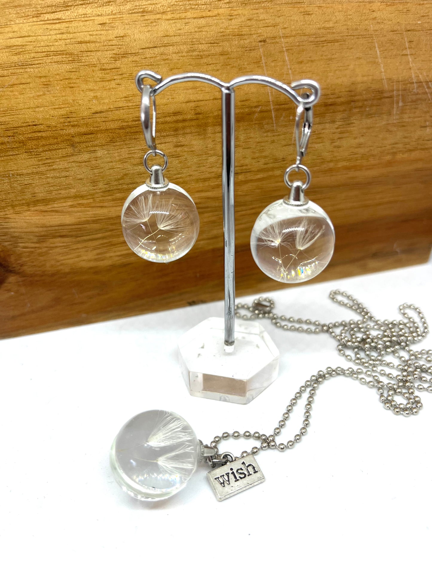 DANDELION NECKLACE