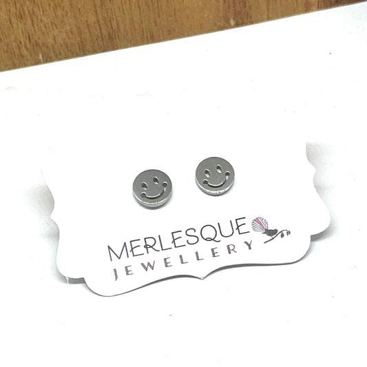 SMILE STUDS