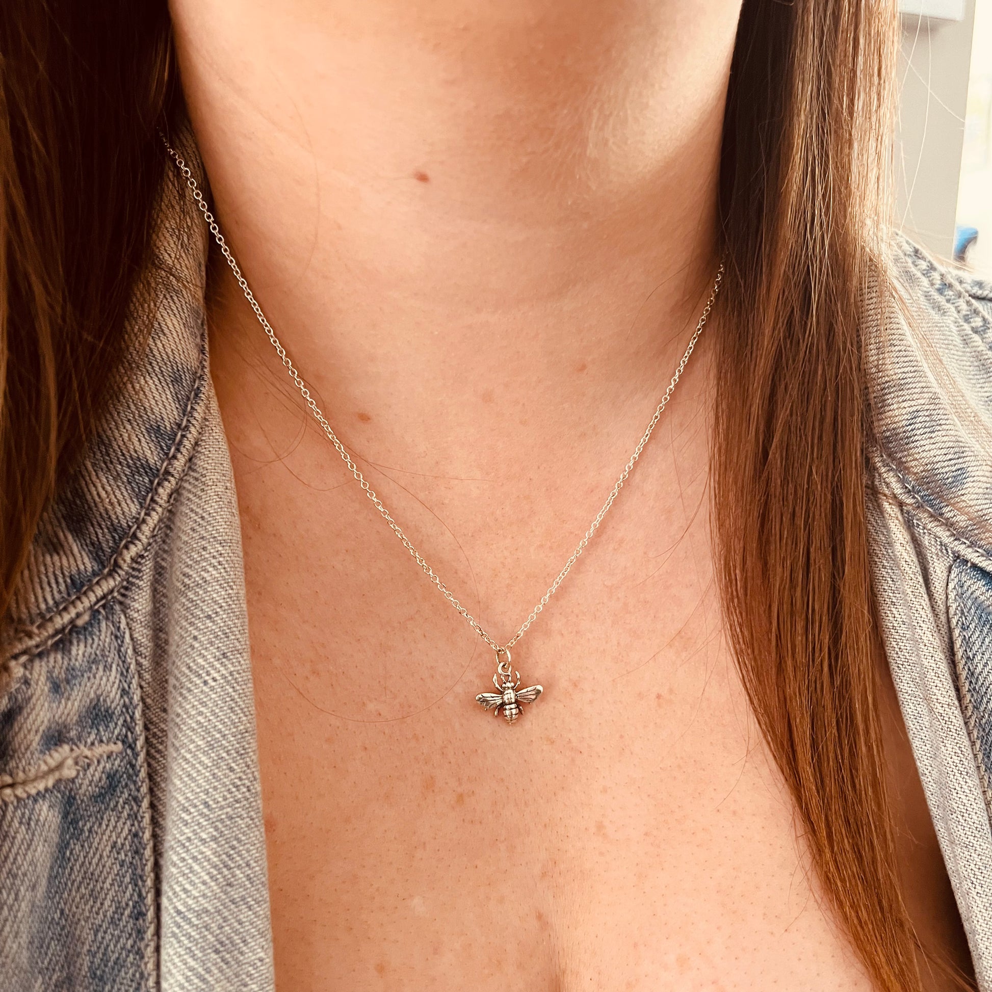 STERLING HONEY BEE NECKLACE – Merlesque Jewellery