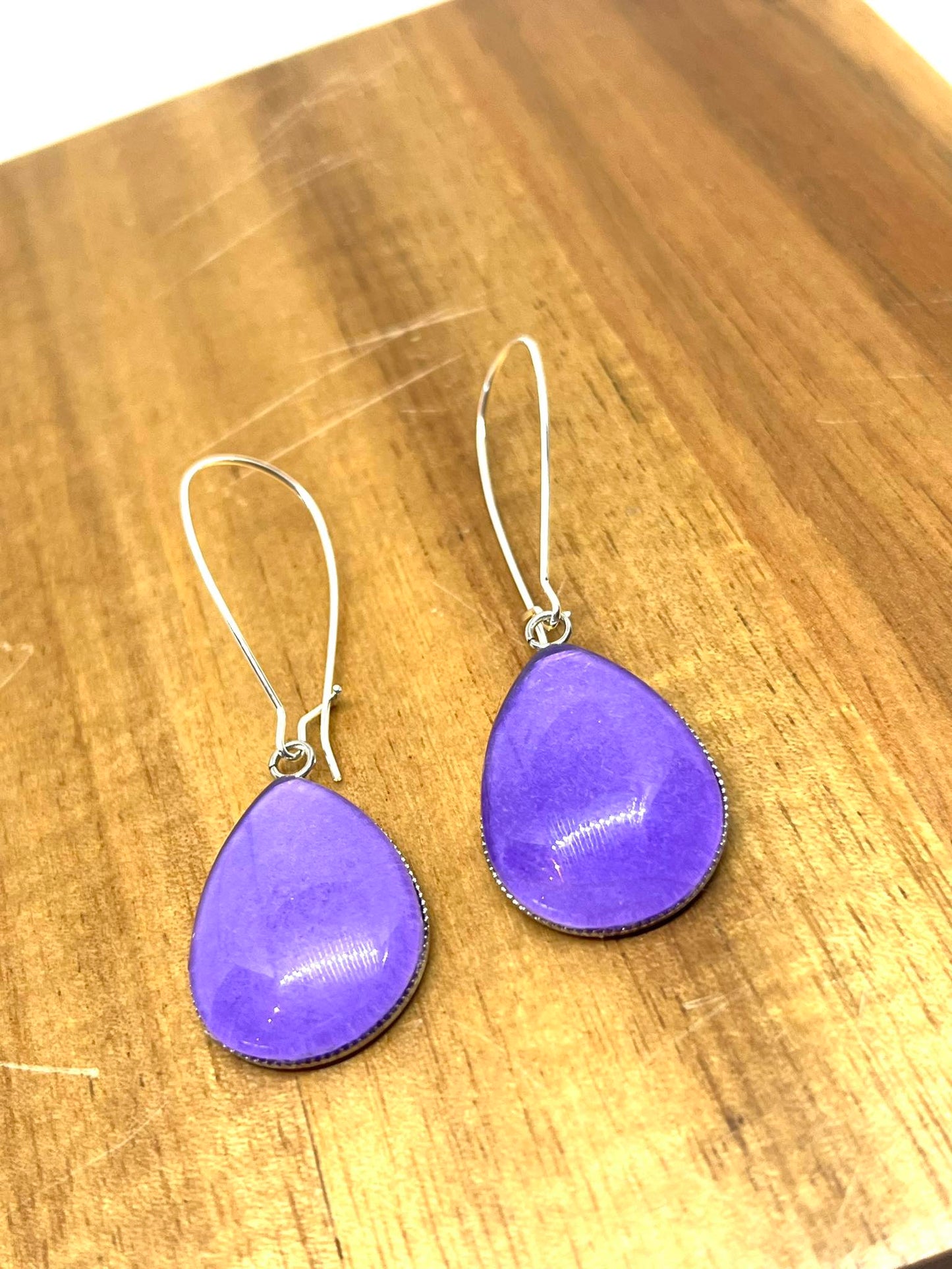 PURPLE TEARDROP EARRINGS
