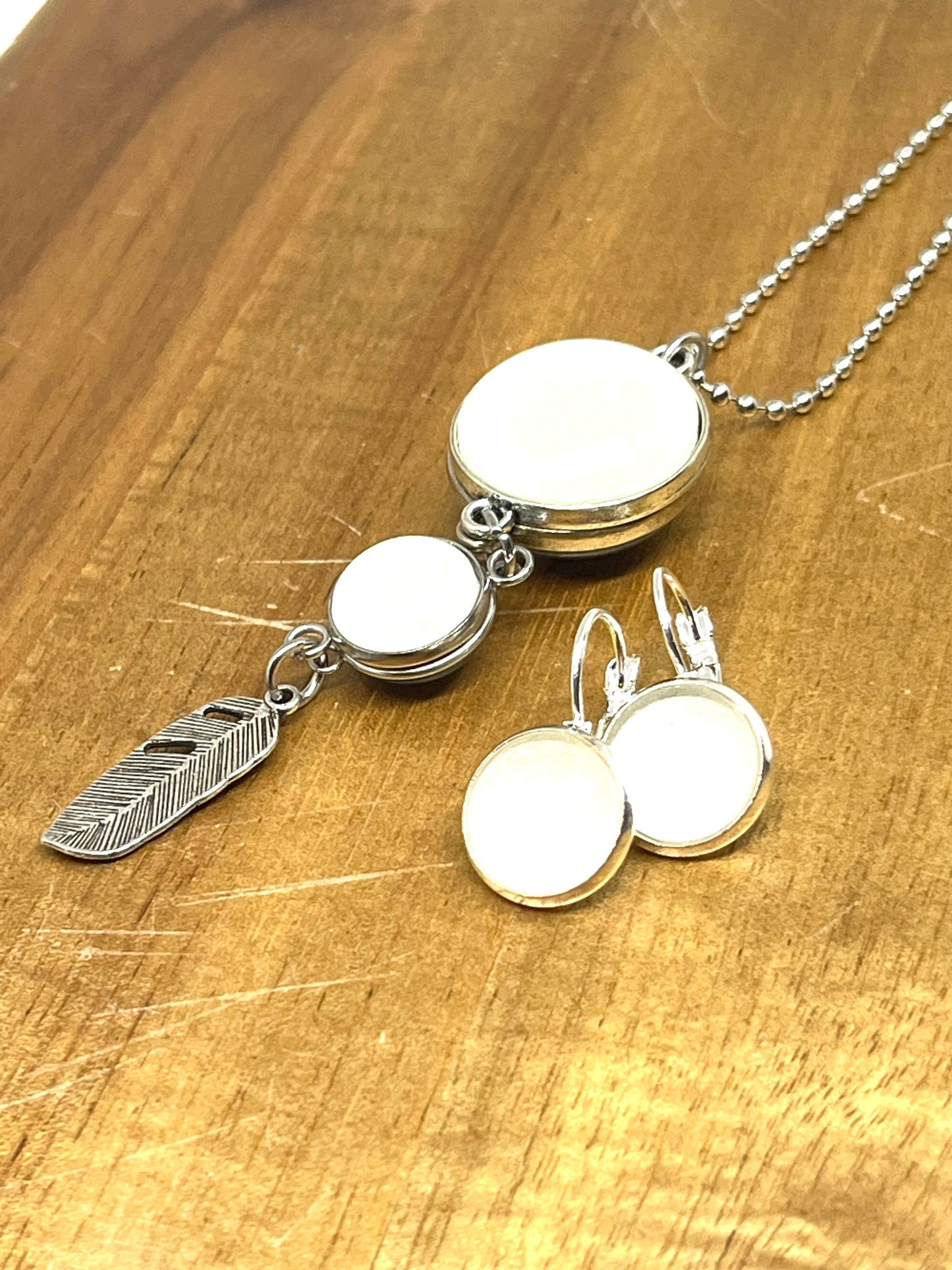 PEARL EARRINGS