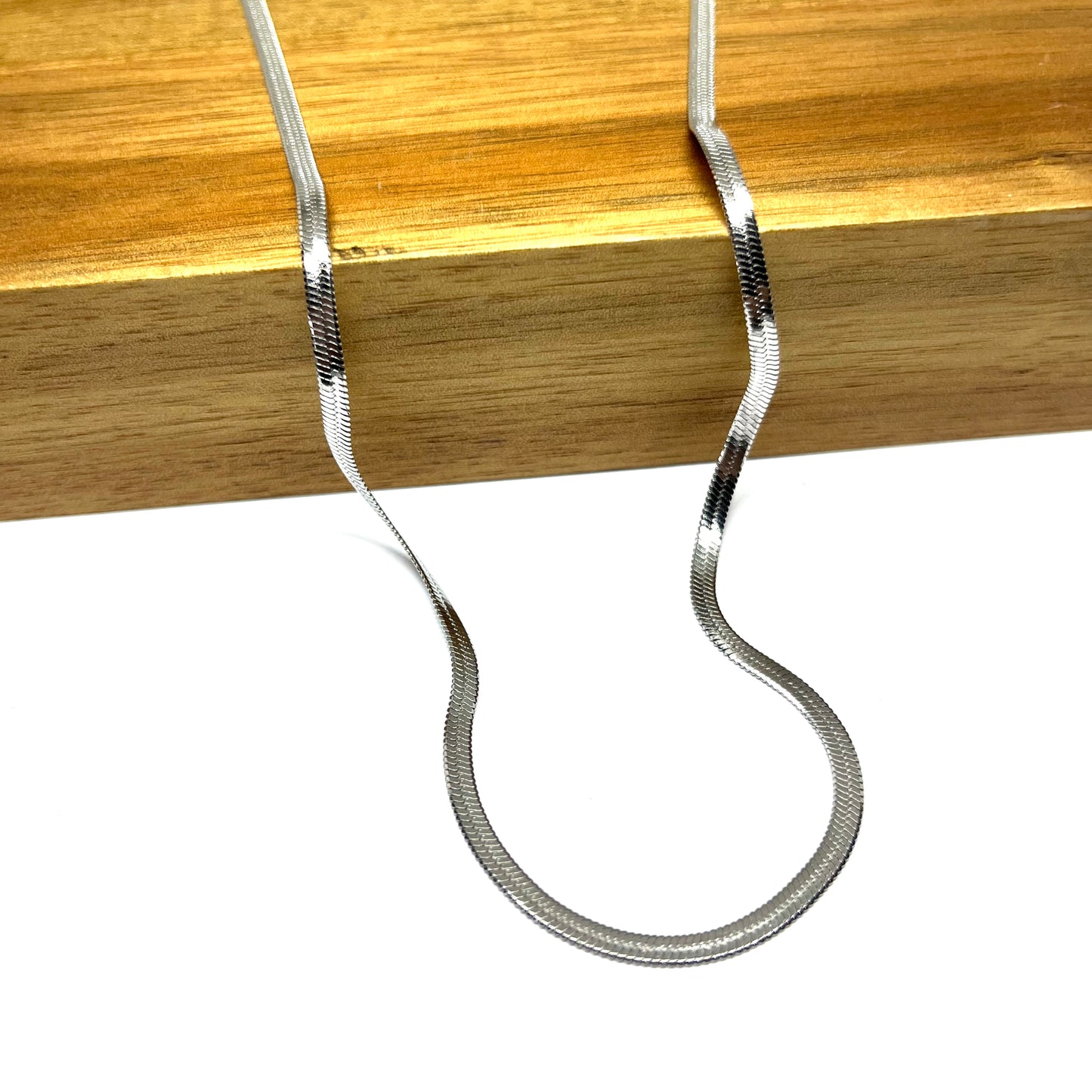SlLVER SNAKE CHAIN