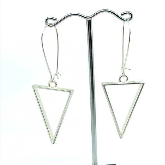 MATT SILVER TRIANGLE  EARRINGS